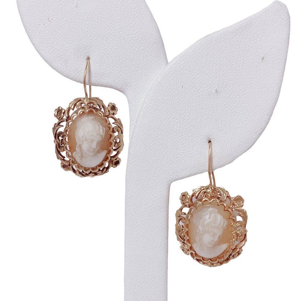 Antique 14K 14KT Antique Cameo Yellow Gold Ladies Earrings Old Money